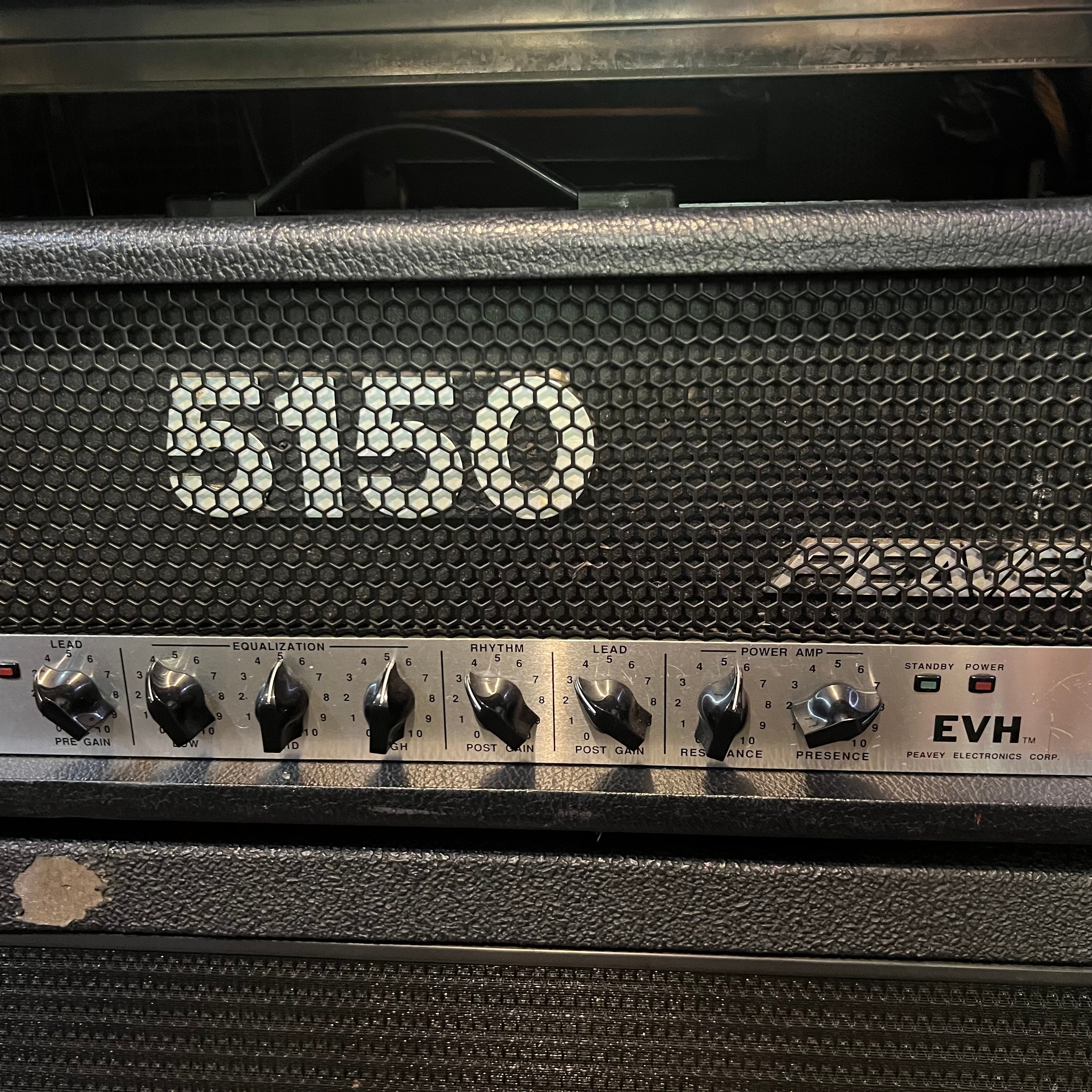 その他 5150 Quick question : for those who had a chance to play both peavey
